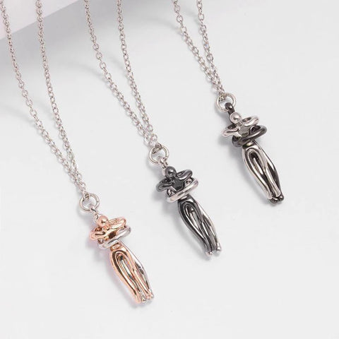 Hug Pendant Necklace – Unisex Fashion Choker for Couples, Men & Women, Gift Jewelry